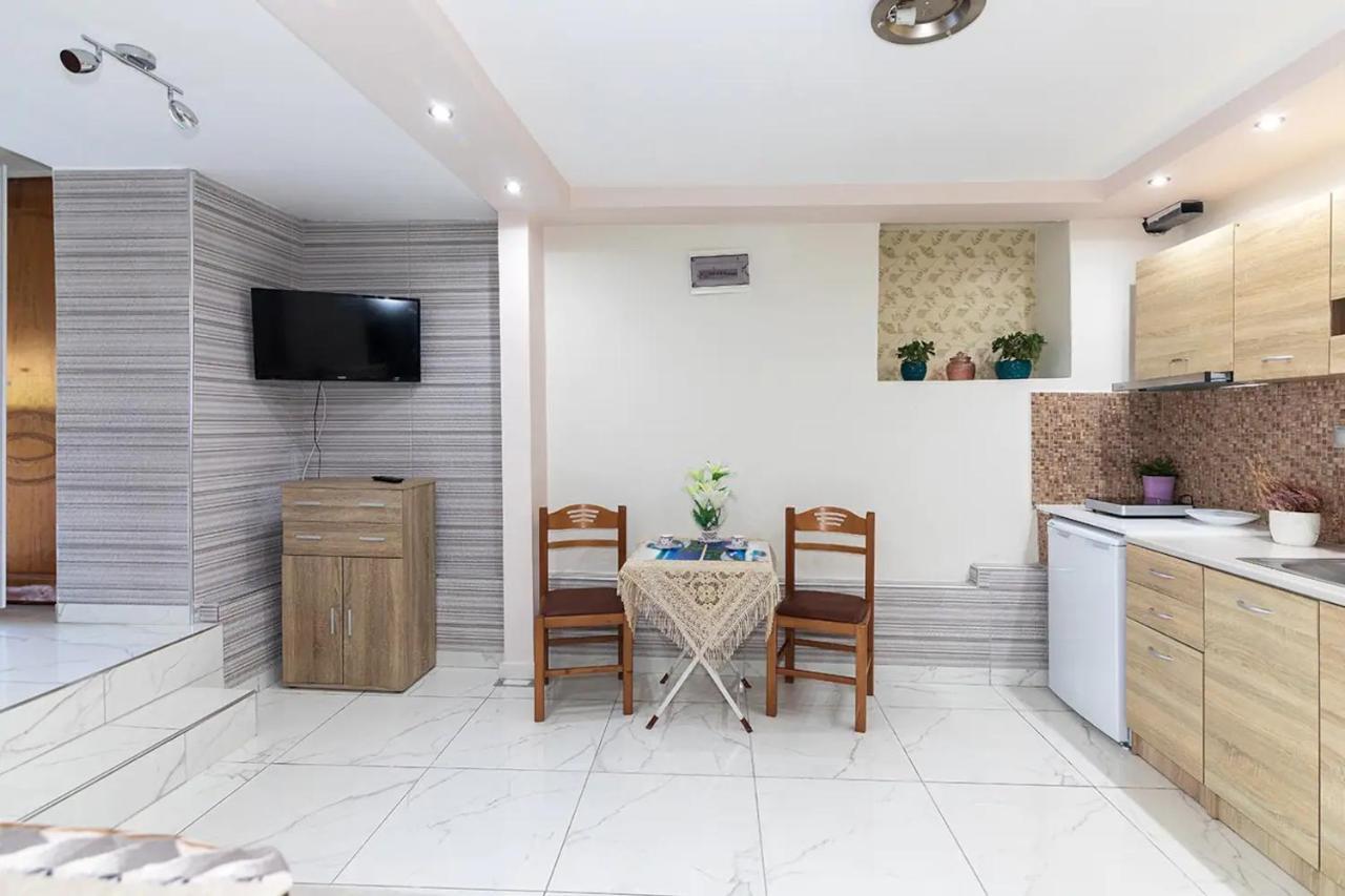 Rentinis Apartments Nikiti  Bagian luar foto